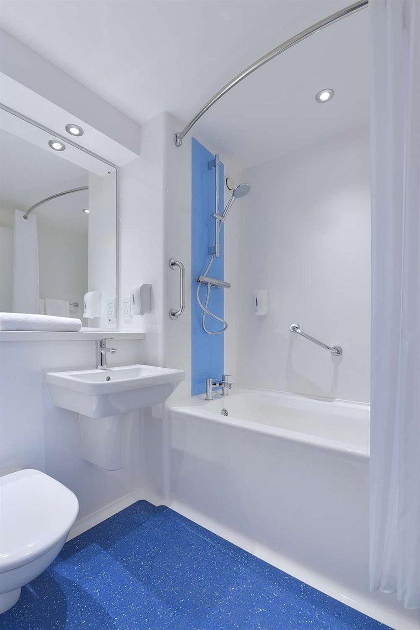 Travelodge Harlow Zewnętrze zdjęcie